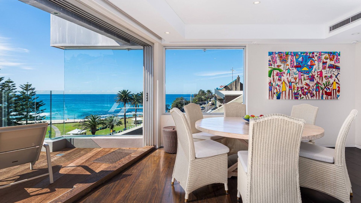 Bronte Apartment | Beachside penthouse