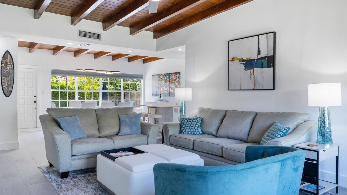 Surfside Villa | Beachside Villa