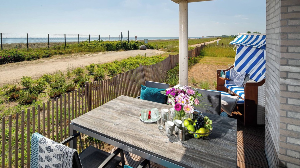 Olpenitz Apartment | "BeachTerraceFour" vacation apartment on the beach with sun terrace, sauna & sea view