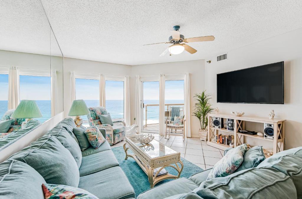 Pensacola Beach Hotel | Beachy Beaut at Emerald Isle