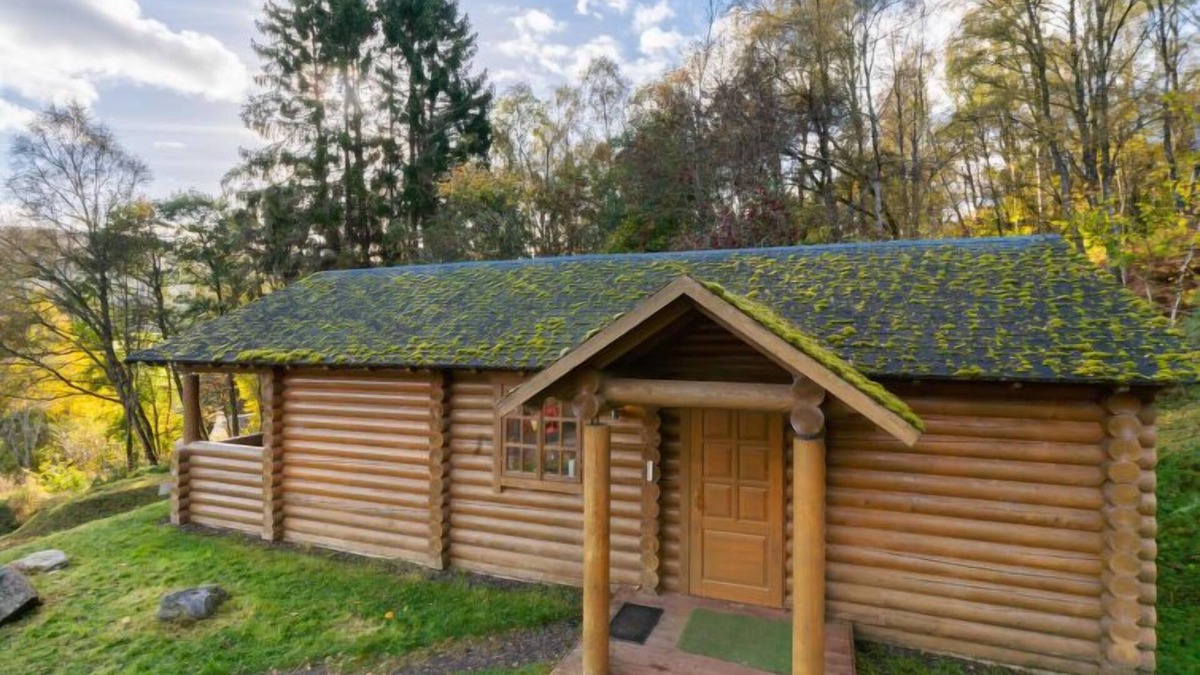 Glen Urquhart House | Bear Cabin by Interhome