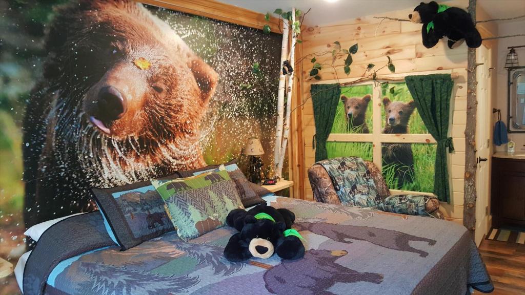 St Ignace Hotel | Bear Cove Inn