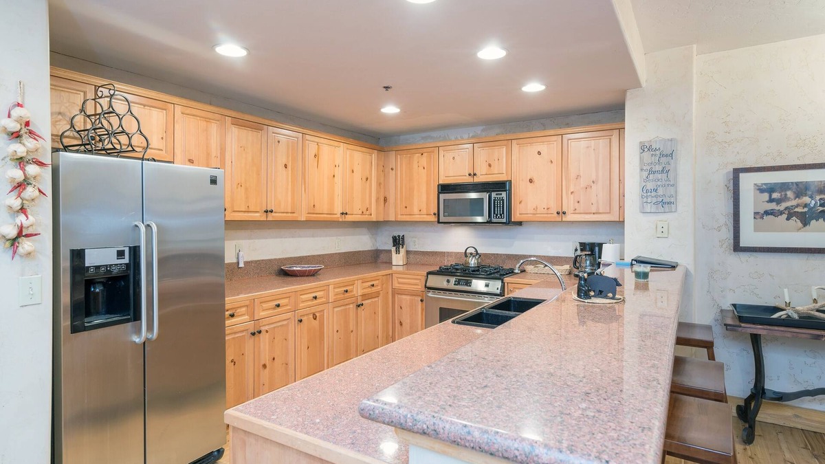 Mountain Village Condo | Bear Creek Lodge 107 2 Bedroom Condo by Alpine Lodging Telluride