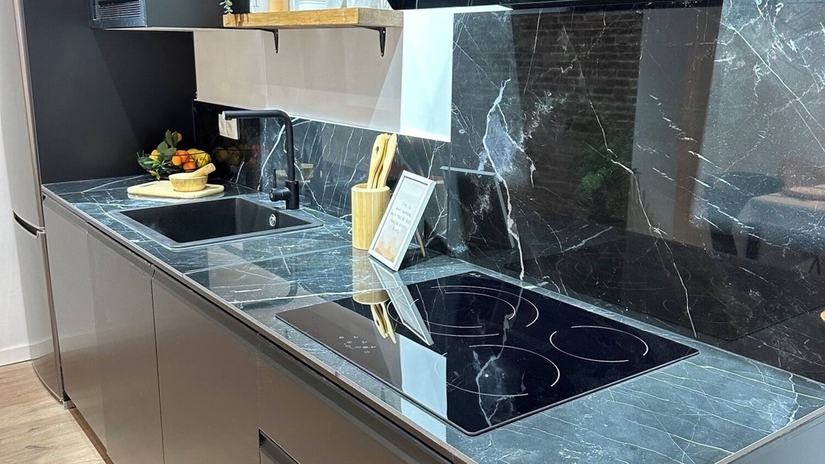 Nou Moles Condo | Bear Homes Olimpia Suite Well Connected to the Biggest Metrostation in the Town