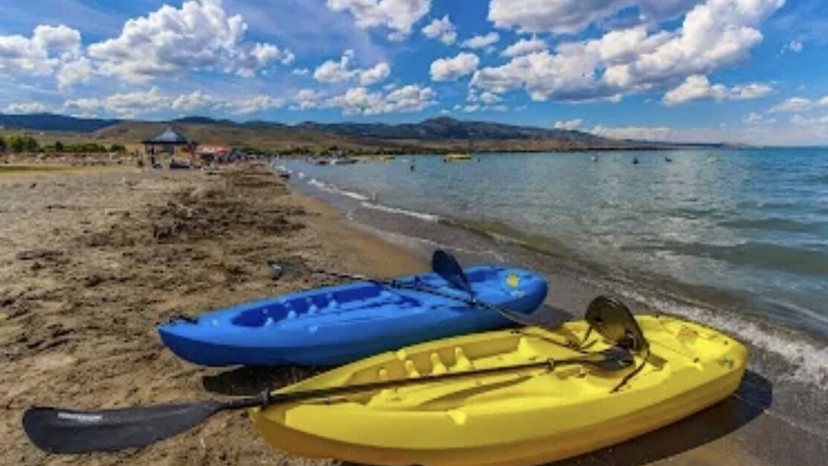 Garden City Apartment | Bear Lake Ideal Beach Resort namazing family friendly resort,right on the beach!