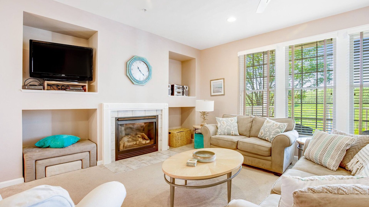 Ocean View Condo | Bear Trap Dunes golf condo with indoor pool, 2 outdoor pools & beach shuttle