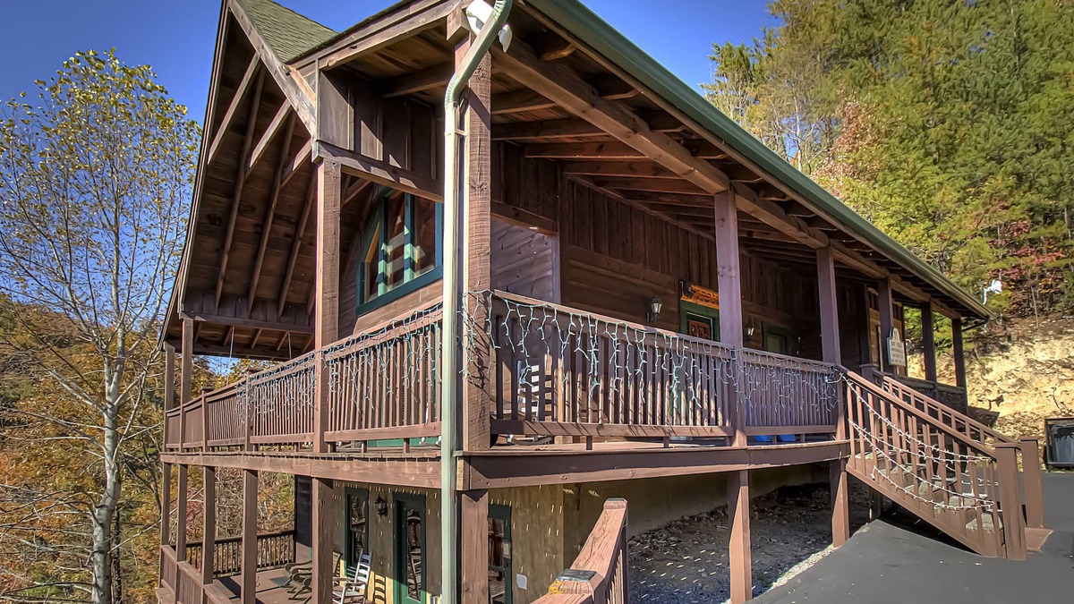 Townsend Cabin | Bearview Heights: Get a Bear's-Eye View of Your Best Vacation Yet!