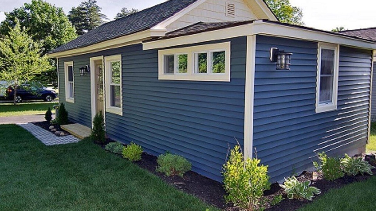 Lake George Cottage | Beatty Road Cottage- Steps From The Water, Restaurants & Activities
