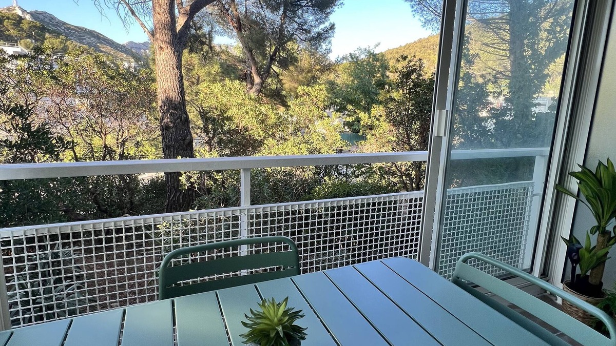 Le Redon Apartment | Beau t2 Avec Piscine et Balcon Parking ,proches Calanques