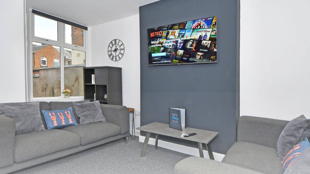 Crewe House | Beaumont House - By Sigma Stays