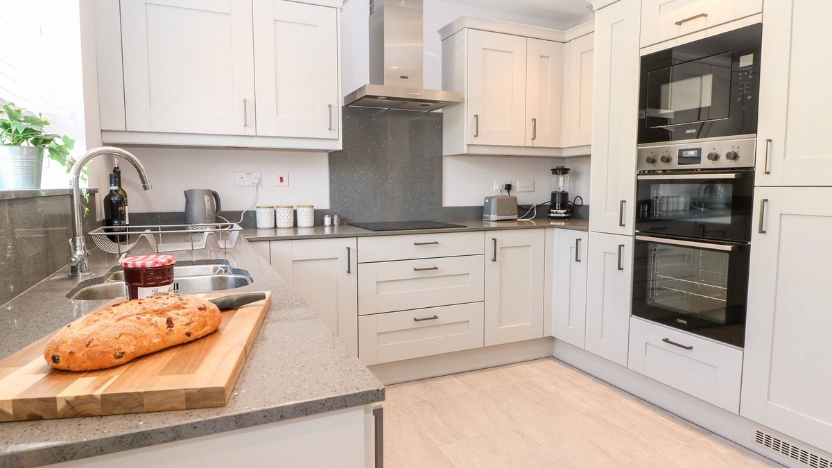 Bourton Cottage | Beaus House