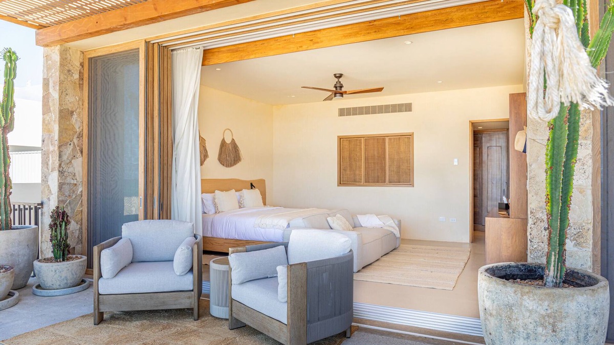 La Ribera Villa | Beautiful Beachfront Family Home