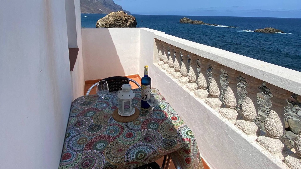 Santa Cruz de Tenerife House | Beautiful Sunsets from the Balcony El Roque