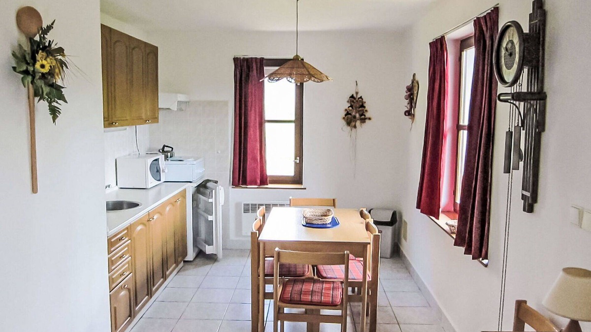 Starkov House | Beautiful private villa for 8 guests with WIFI, pool, TV, patio, pets allowed and panoramic view