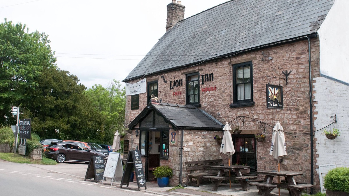 Redbrook Cottage | Beautiful 1-Bed Cottage in Trellech