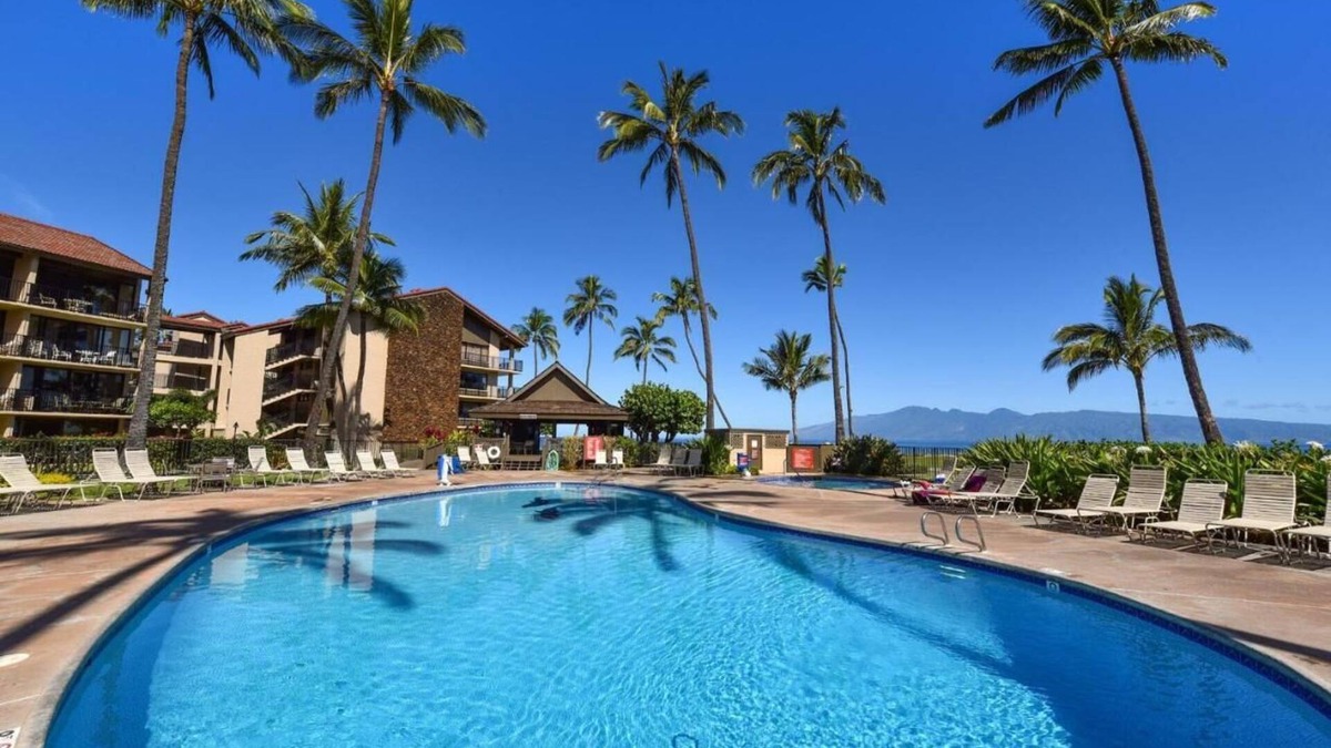 Honokowai Resort | Beautiful 1 bedroom in Lahaina resort with fitness room, AC, and WiFi