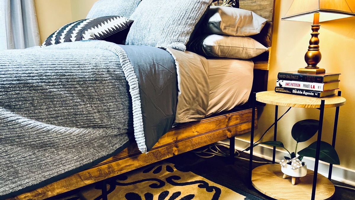Phoenix Hill Apartment | Beautiful 1 Bedroom Home, Explore Louisville!