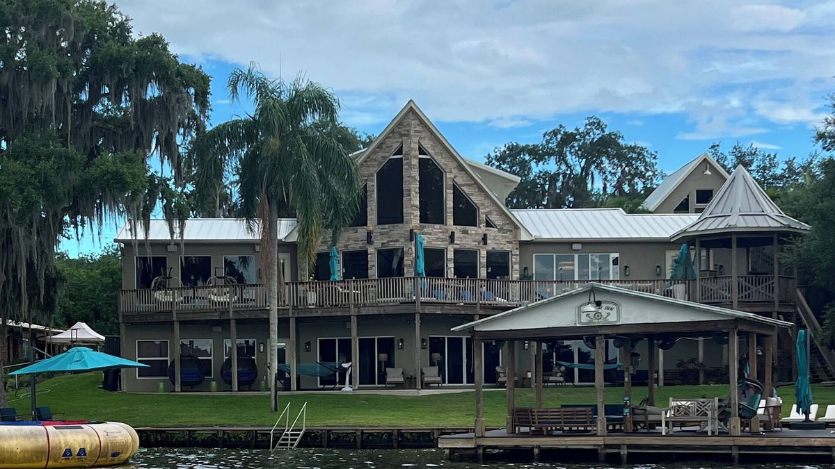 Lake Placid House | Beautiful 11 Bedroom 7 Baths INCLUDING Separate Studio on Lake June