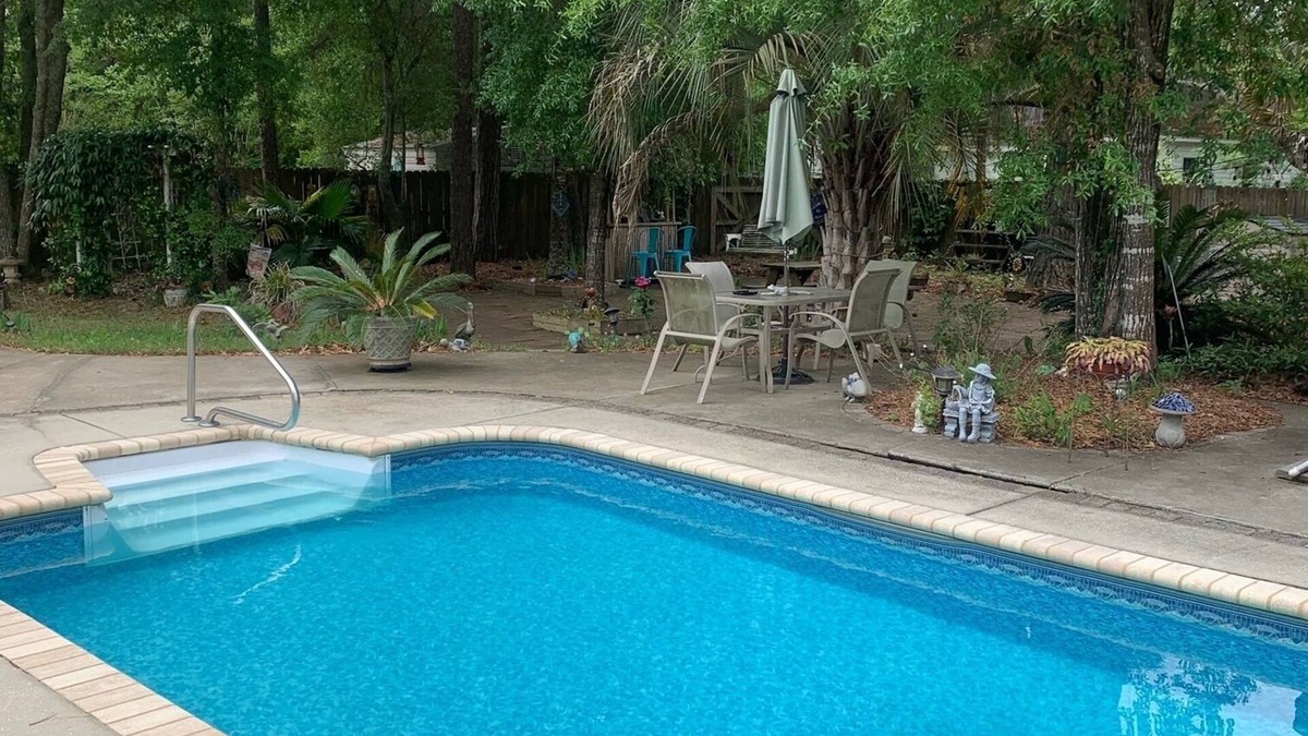 Pawleys Island Apartment | Beautiful 1BR Apt. Near Beach! Inc. Kit, Bath & LR