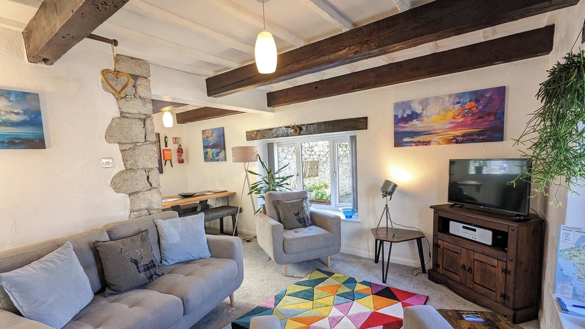 Meathop Cottage | Beautiful 2-bed cottage on 9-acres of land. Perfect for walkers. Dogs welcome.
