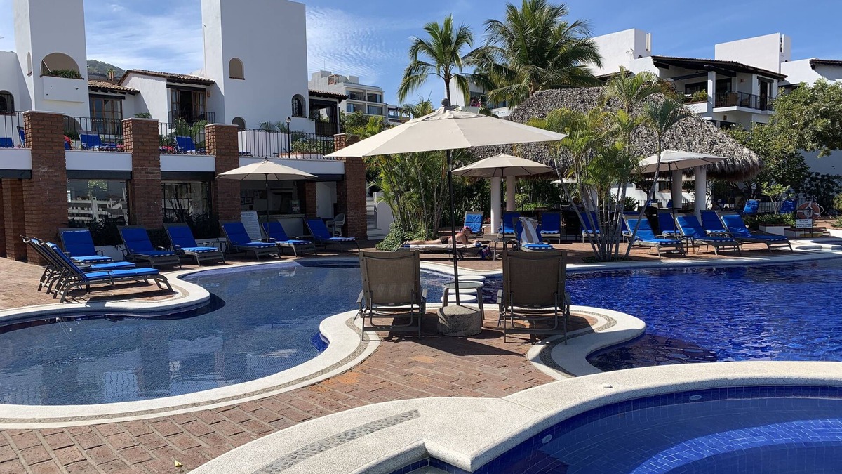Romantic Zone Condo | Beautiful 2 Bedroom Penthouse view Condo ,Selva Romantica, Old Town,P.V.