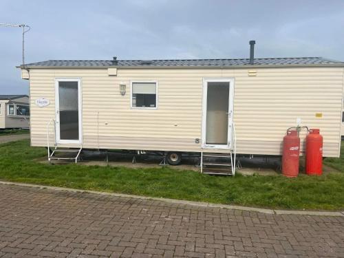 Leysdown-on-Sea Apartment | Beautiful 2 bedroom caravan , Leysdown