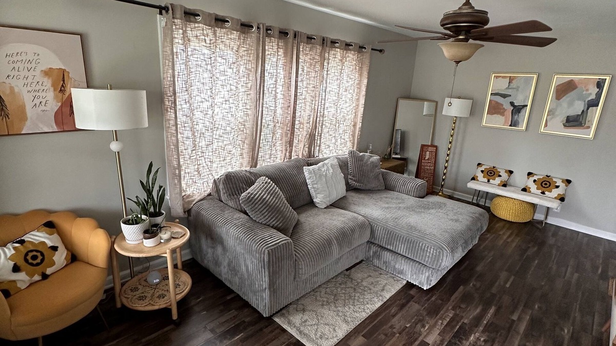 Speedway House | Beautiful 2 Bedroom 3 Bathroom Walking Distance To Indianapolis Motor Speedway
