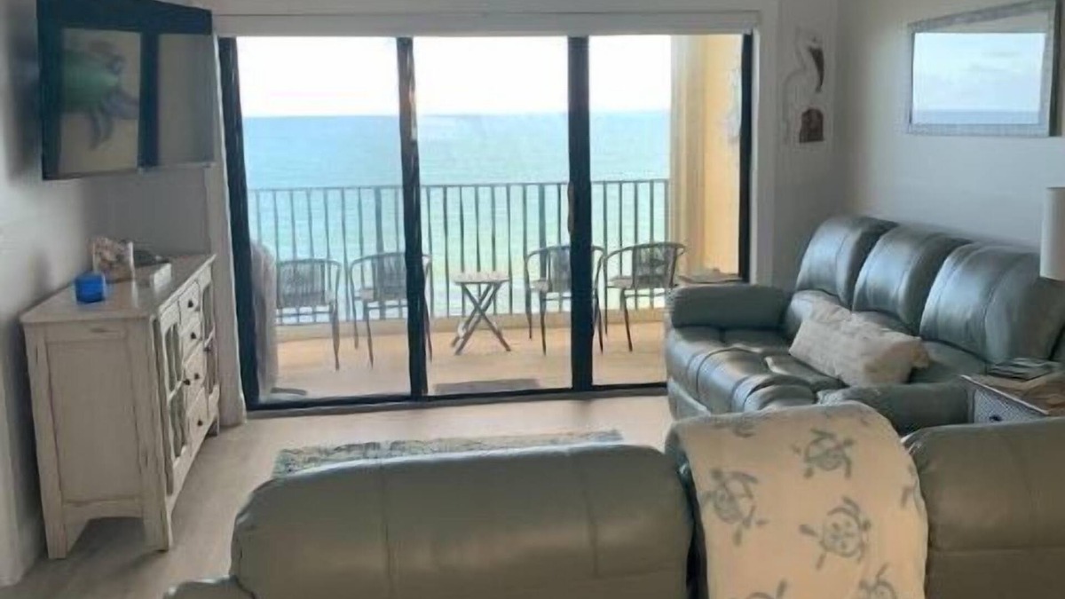Hutchinson Island South House | Beautiful 2 Bedroom Home!