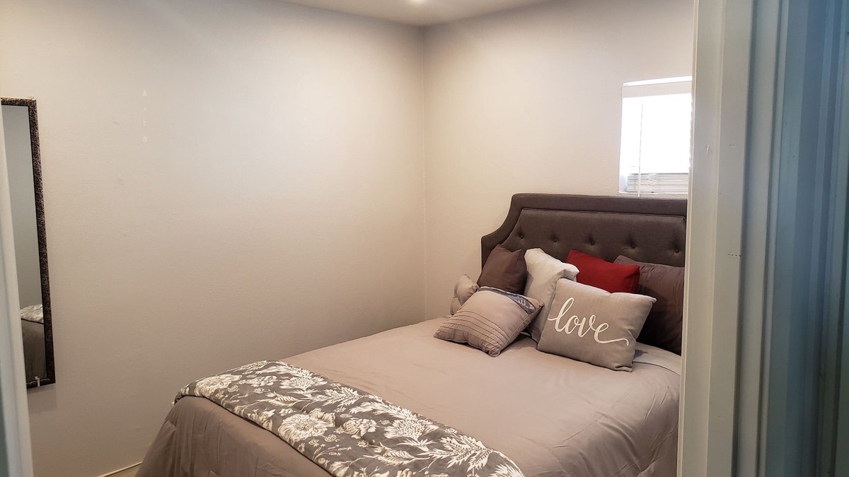 Pittmann House | Beautiful 2 bedroom cozy house