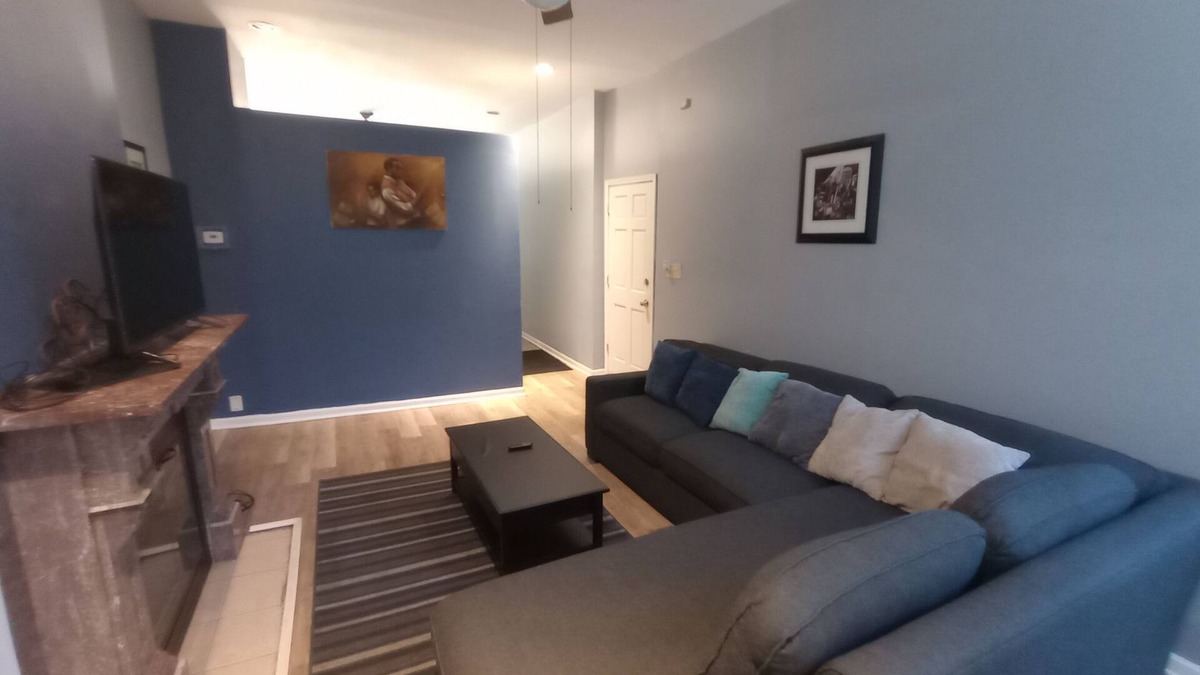 Douglas Apartment | Beautiful 2 Bedroom located in a Unique Private Park. Near Beaches Near Downtown