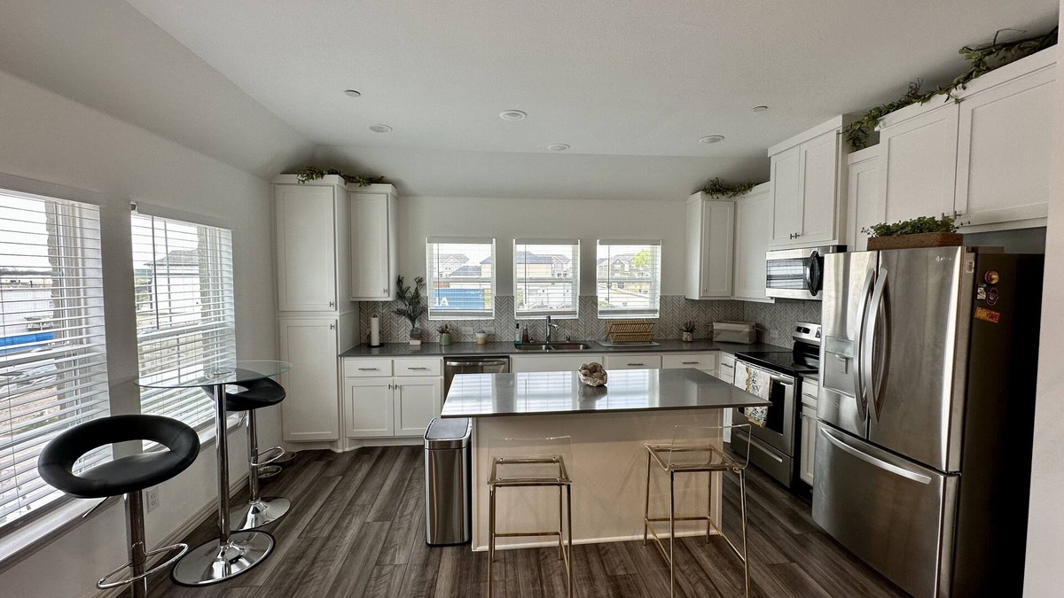 Haltom City House | Beautiful 2 Bedroom Townhome