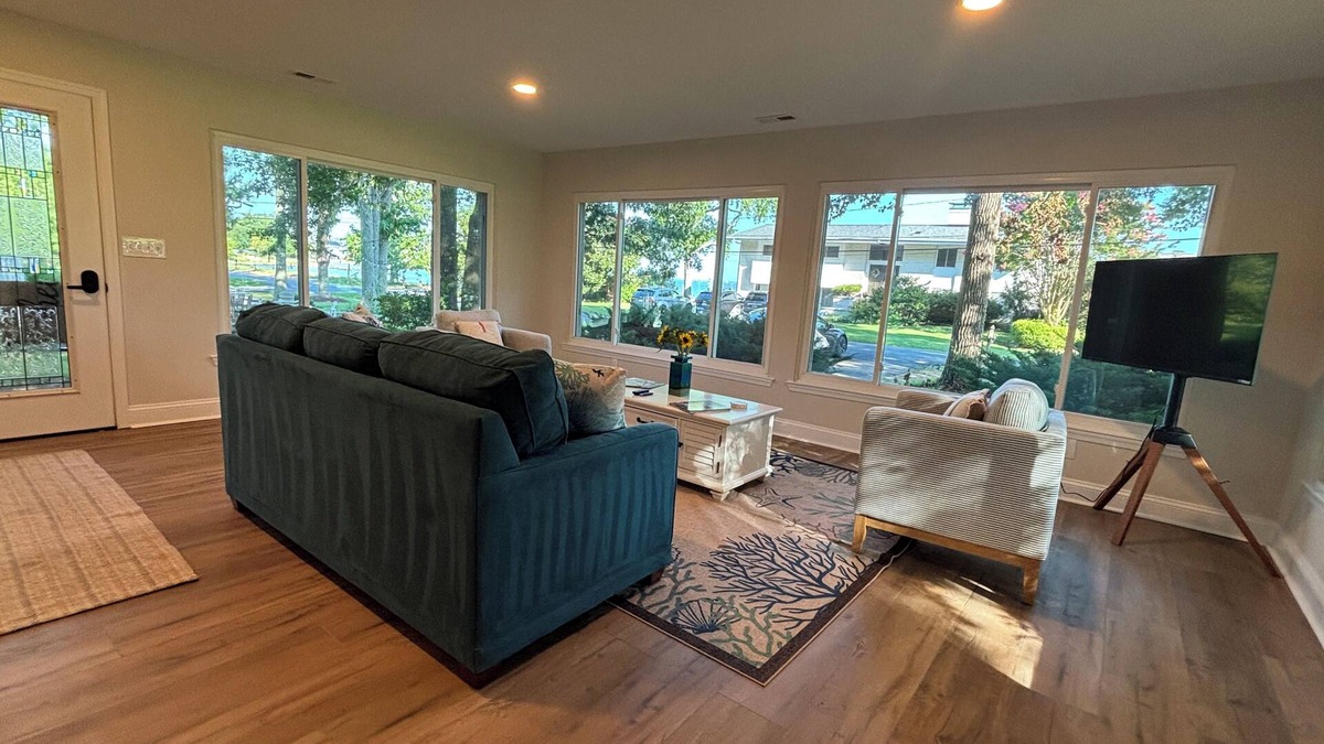 Arundel on the Bay House | Beautiful 2-bedroom water view house in Annapolis