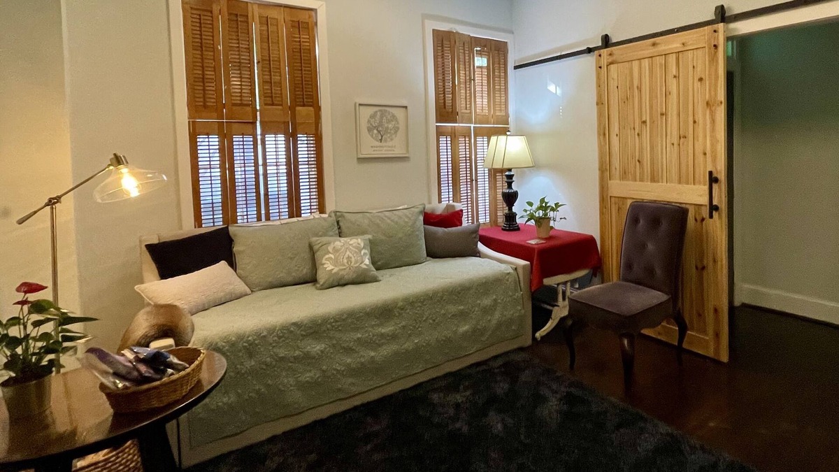 Old Town Alexandria House | Beautiful 2 level condo in the heart of Old Town Alexandria