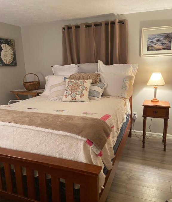 Bayonet Point House | Beautiful 2 Room Suite with Private Bath