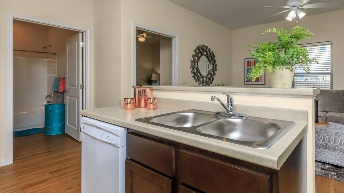Weslaco Apartment | Beautiful 2Bd 2Ba Apartment at Midtown Weslaco