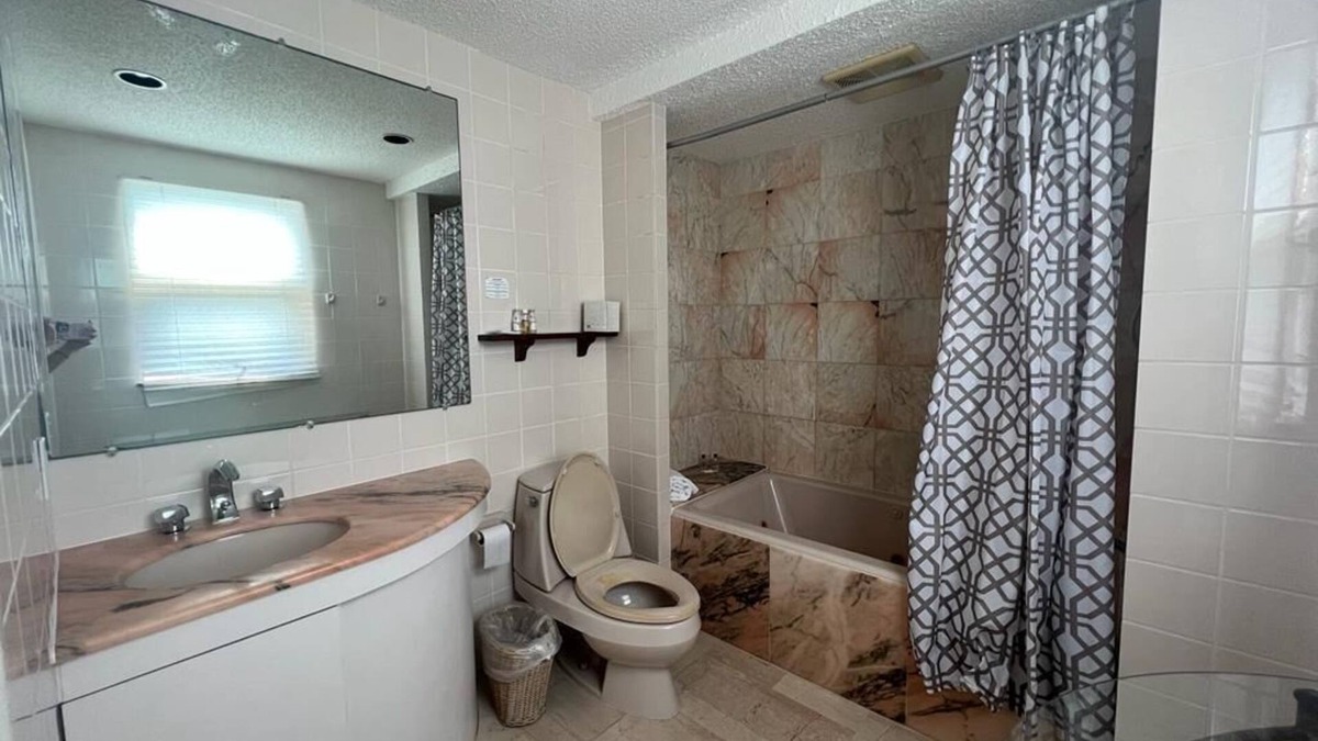 Oyster Pond Apartment | Beautiful, 2BR condo overlooking Dawn Beach