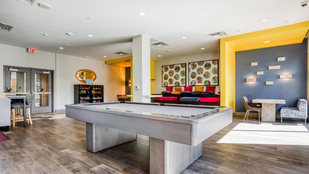 Centerville Apartment | Beautiful 2BR in Fremont, Parking