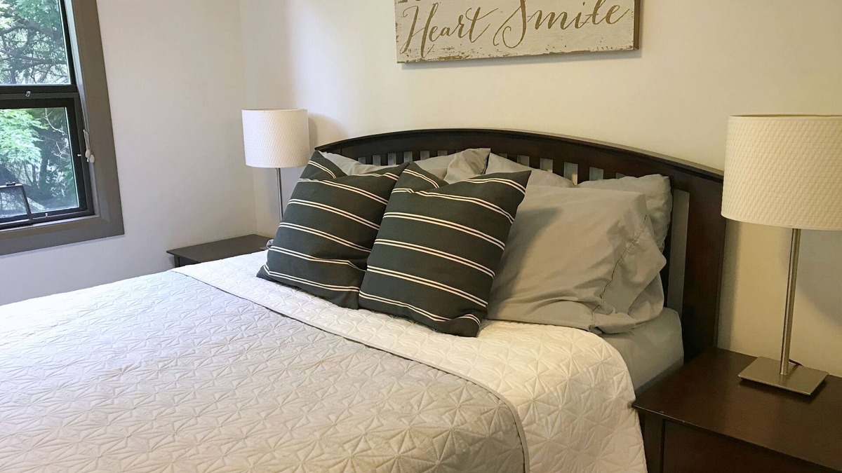 South Pandosy Condo | Beautiful 2nd Floor Condo on Quiet Creekside