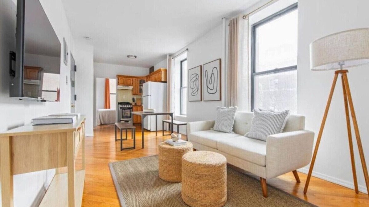 East Harlem Apartment | Beautiful 3-Bedroom, 2-Bath Apartment in NYC