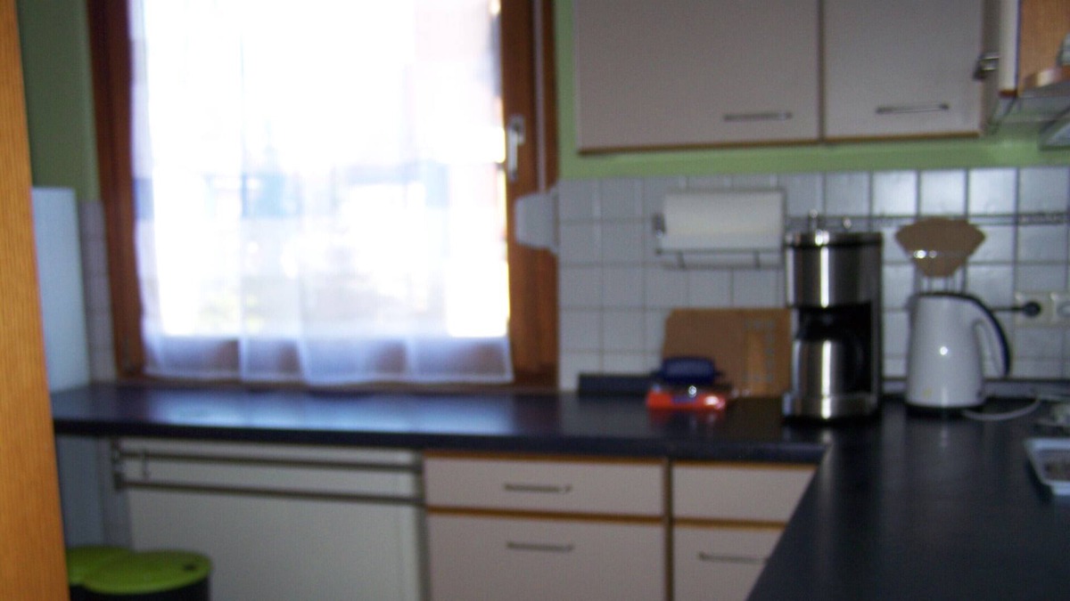 Stuttgart Apartment | Beautiful 3 bedroom apartment with balcony and bathroom with window incl. Parking Space