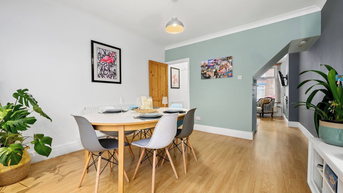 Sandbach House | 🖤 Beautiful 3 bedroom EXCLUSIVE Victorian terraced house - dog friendlyn