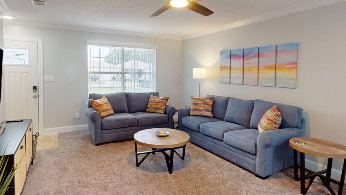 Pensacola House | Beautiful 3 bedroom home only 15 minutes from the beach! Convenient location to stores/restaurants.