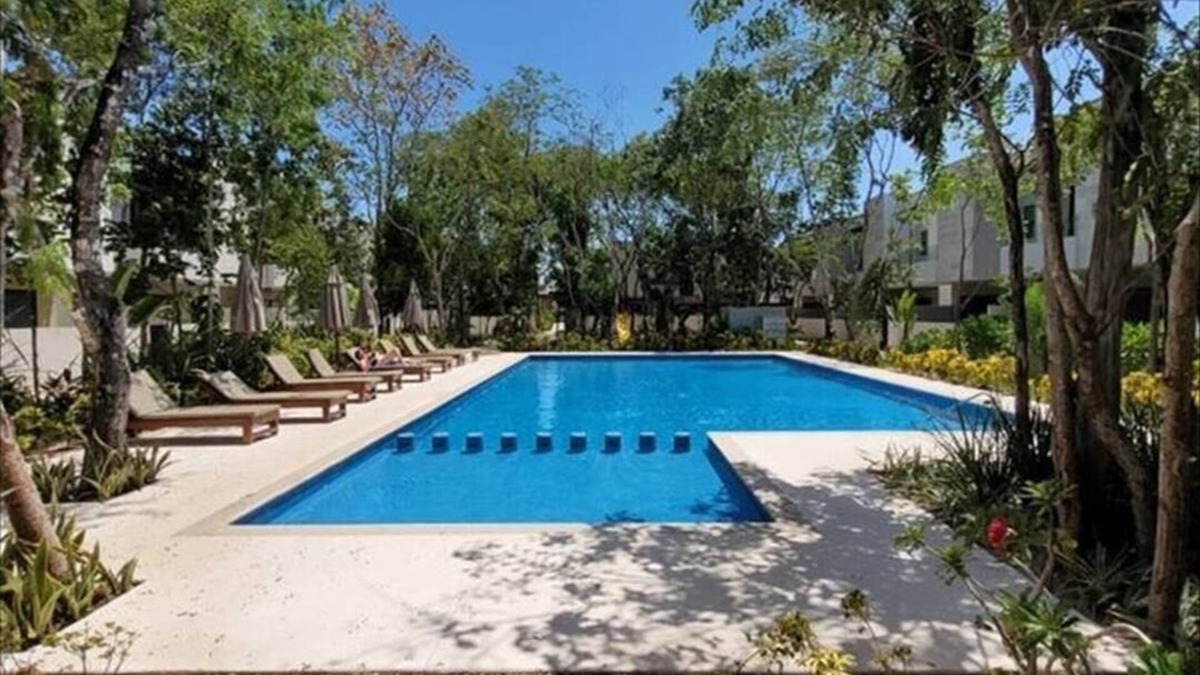 Puerto Juarez House | Beautiful 3-bedroom house in Playa Del Carmen with WiFi, AC, pool & fitness room