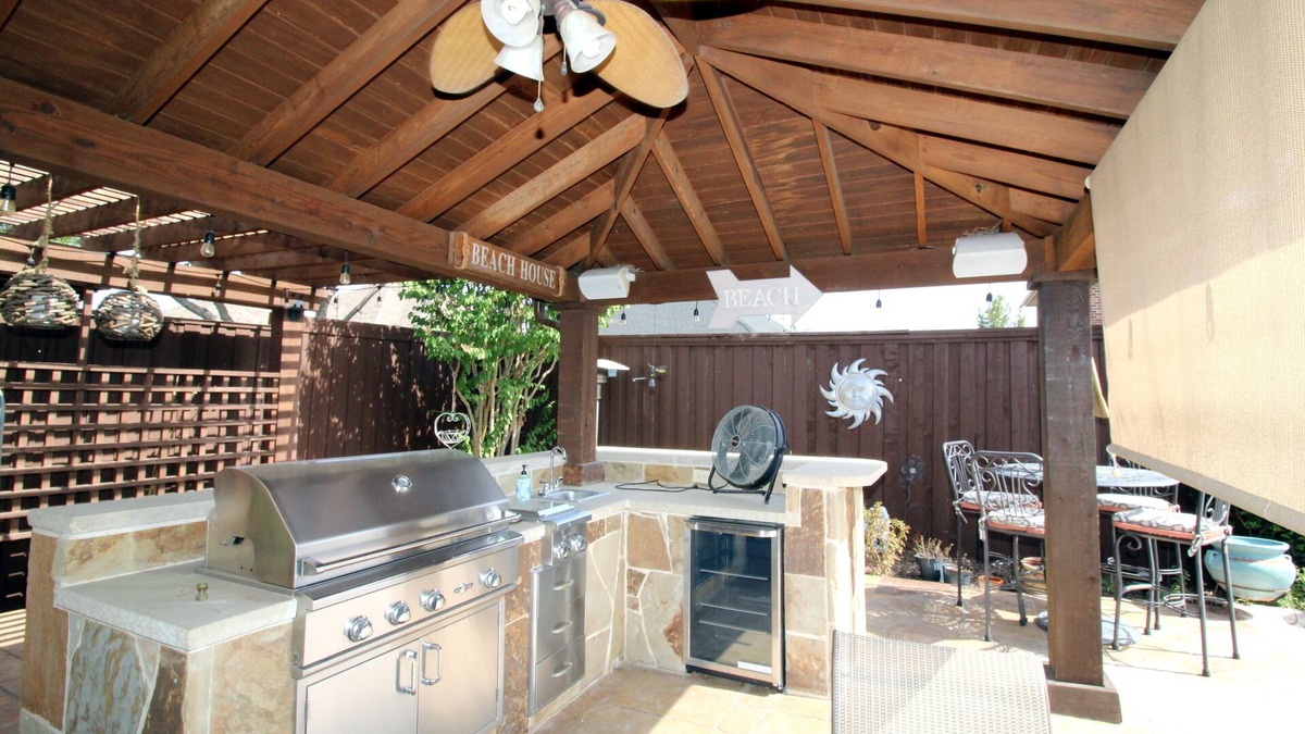 Little Elm House | Beautiful 3 Bedroom Home W/Pool - 5 min away from Lake!