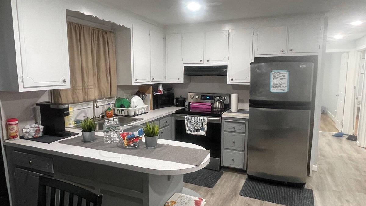 New Britain House | Beautiful 3-bedroom Only Minutes from West Hart, XL Center, Westfarms and More!