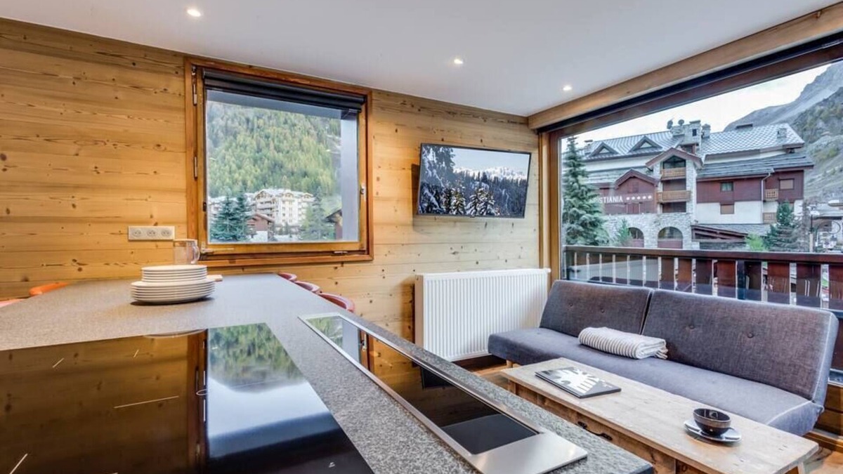 Val-d'Isere Apartment | Beautiful 3 room apartment, 50m from ski slopes, RESIDENCE CROIX DU SUD