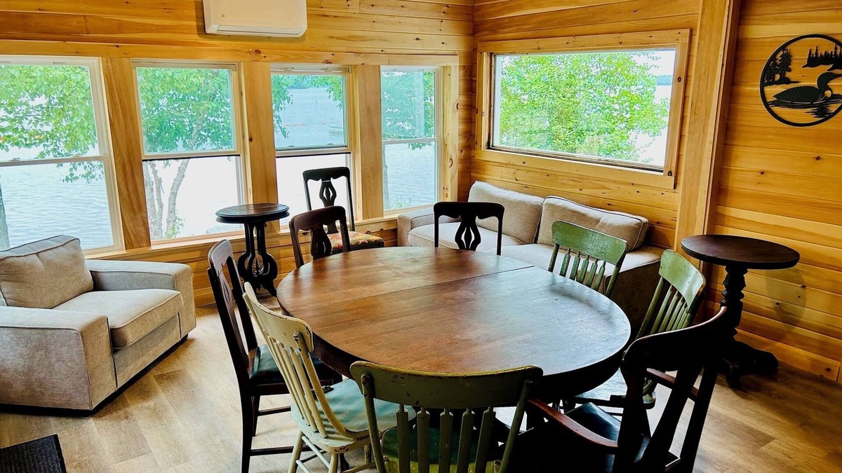 Dedham Cabin | Beautiful 3BR Lakefront Cottage @ Jenkins Beach #2
