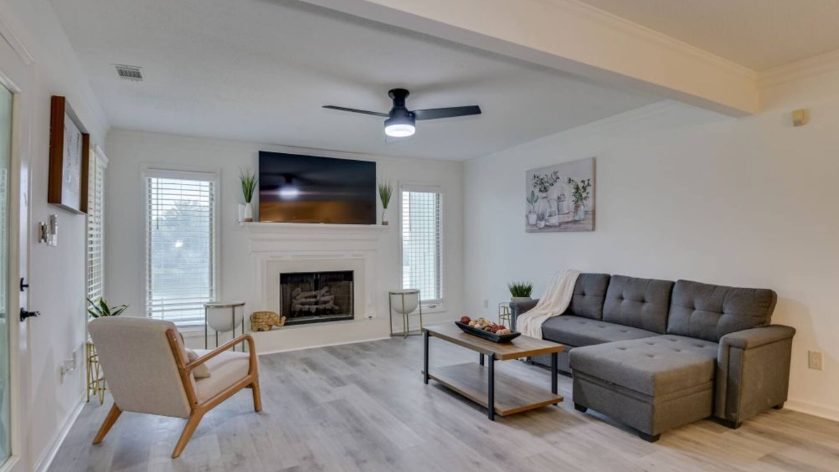 Augusta House | Beautiful 3BR Townhouse Close to Downtown Augusta