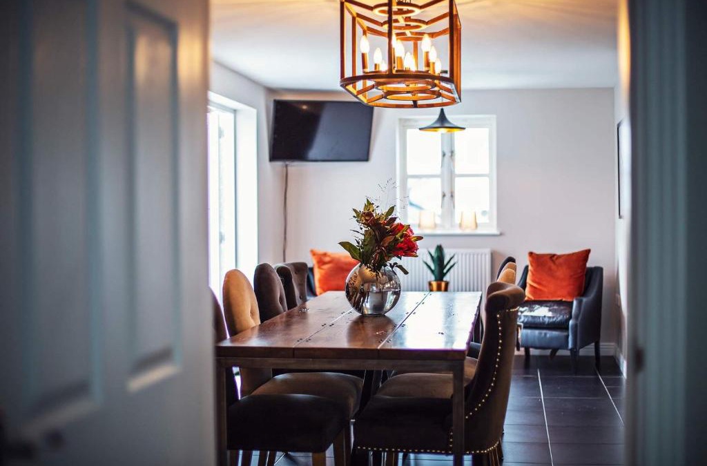 Abergavenny House | Beautiful 4-bed home, Hot Tub & Stunning Views - Abergavenny