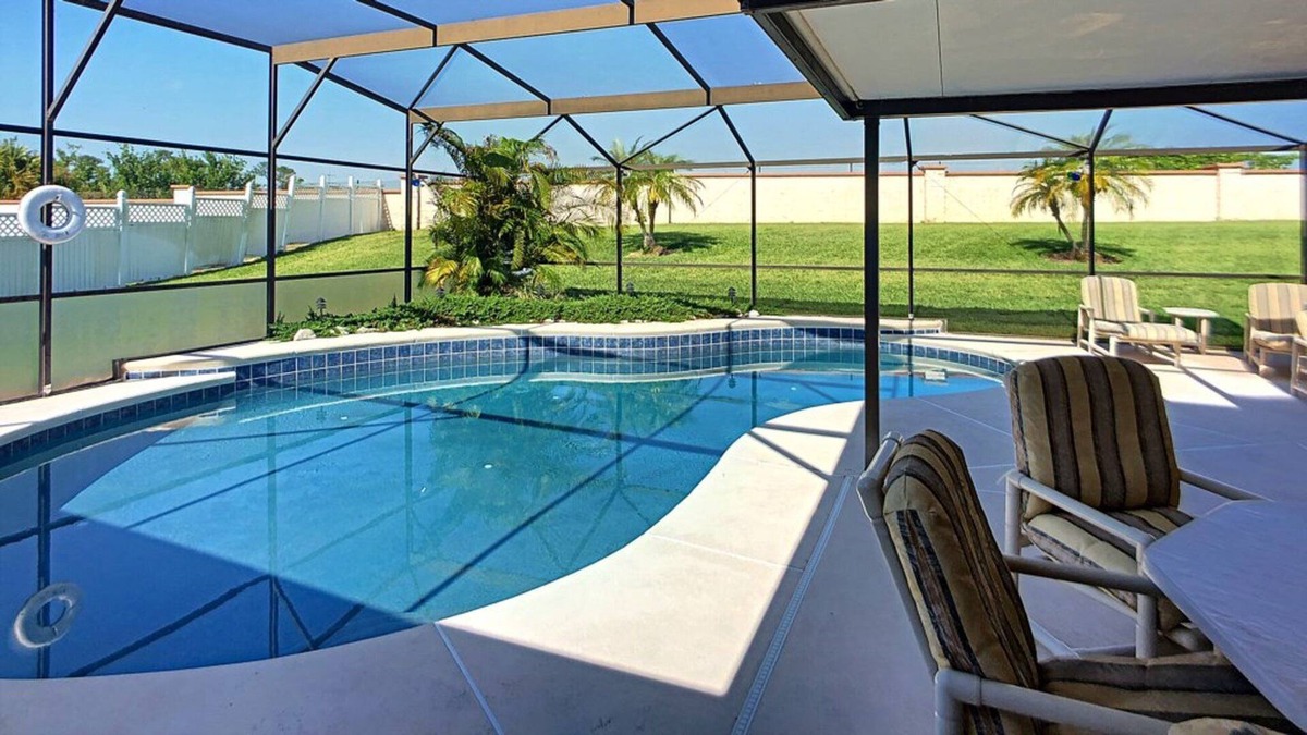 Indian Ridge House | Beautiful 4-bed pool home with large private back yard & games room. Disney 4 miles